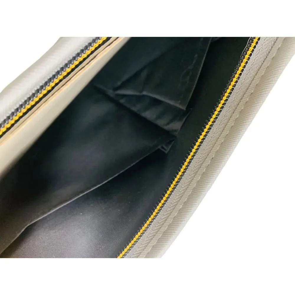 Tough Love + Carry Mens Black Gray Toiletry Grooming Bag New‎ Travel